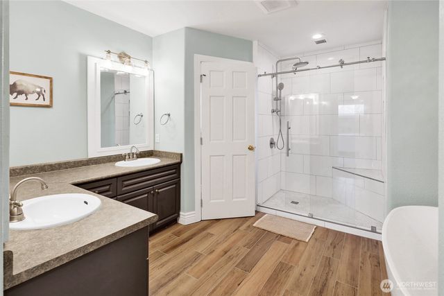 737 Sunrise Drive, Lynden, WA 98264