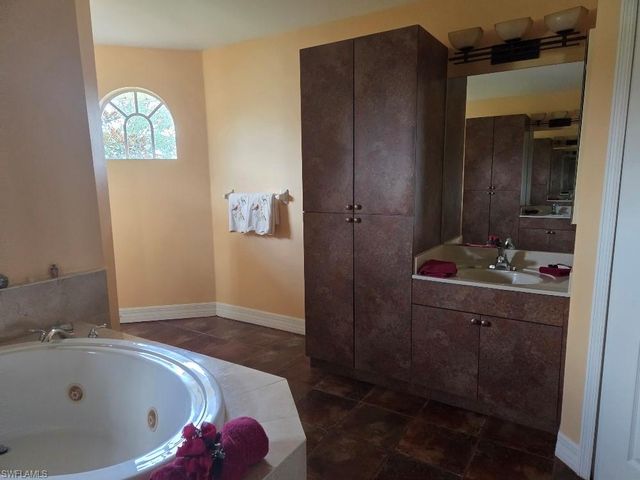 308 NW 13th AVE, Cape Coral, FL 33993
