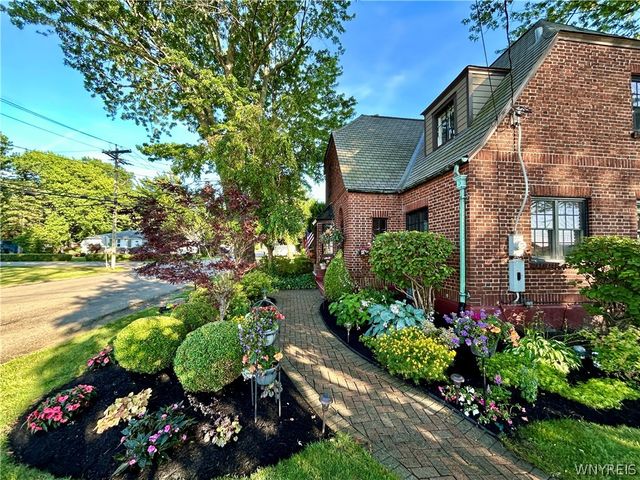5118 Orchard Avenue, Hamburg, NY 14075