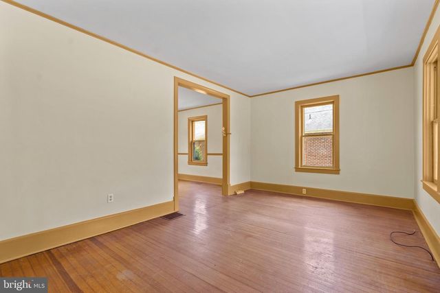 308 S GREEN ST, Berkeley Springs, WV 25411