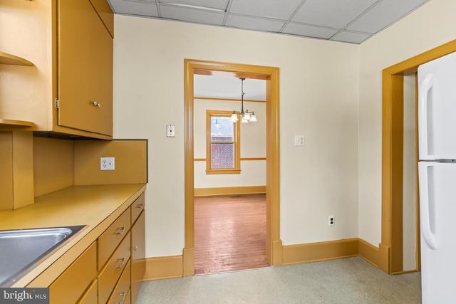 308 S GREEN ST, Berkeley Springs, WV 25411