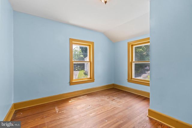 308 S GREEN ST, Berkeley Springs, WV 25411