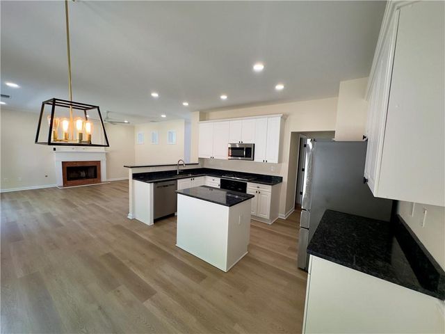 4330 Canterbury Walk Drive, Duluth, GA 30097
