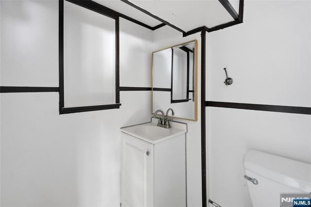 251 Nesbit Terrace, Irvington, NJ 07111