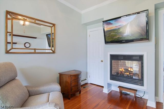 69 S Mountain Ave, Cedar Grove Twp., NJ 07009