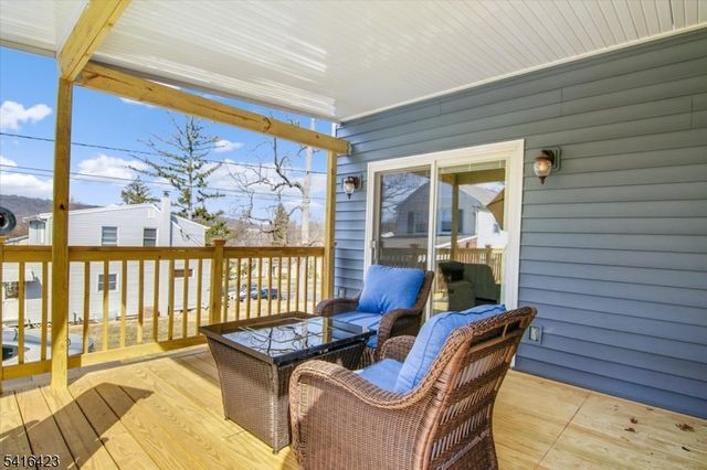 69 S Mountain Ave, Cedar Grove Twp., NJ 07009