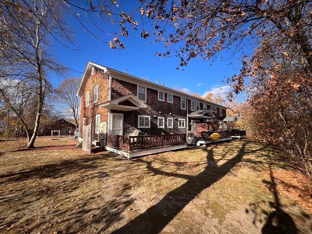 230 Beacon Street 3, Clinton, MA 01510