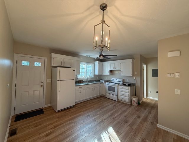 230 Beacon Street 3, Clinton, MA 01510