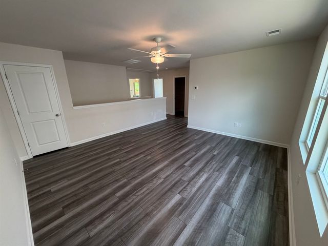 12196 Lansbury Drive, Inman, SC 29349