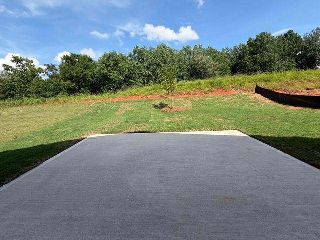 12196 Lansbury Drive, Inman, SC 29349