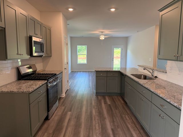 12196 Lansbury Drive, Inman, SC 29349