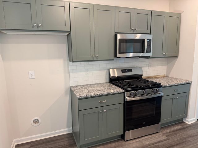 12196 Lansbury Drive, Inman, SC 29349