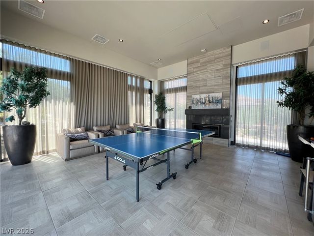 6881 Wood Clover Court, Las Vegas, NV 89148