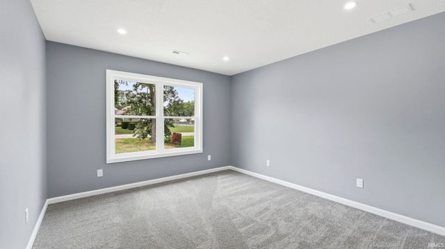 4415 Wayne Trace, Fort Wayne, IN 46806