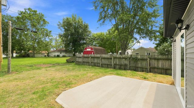 4415 Wayne Trace, Fort Wayne, IN 46806