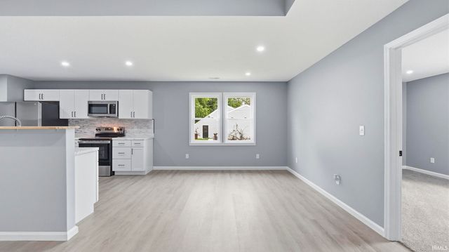 4415 Wayne Trace, Fort Wayne, IN 46806