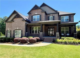 500 Lakeview Court, Woodstock, GA 30188