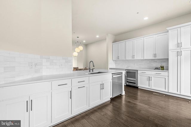 2007 MAIN LINE BLVD, Alexandria, VA 22301