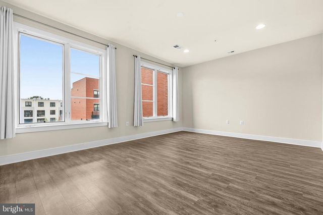 2007 MAIN LINE BLVD, Alexandria, VA 22301