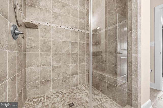 2007 MAIN LINE BLVD, Alexandria, VA 22301