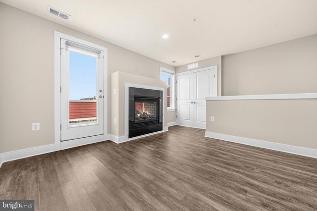 2007 MAIN LINE BLVD, Alexandria, VA 22301