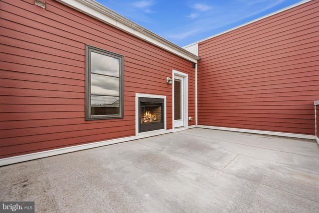 2007 MAIN LINE BLVD, Alexandria, VA 22301