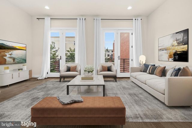 2007 MAIN LINE BLVD, Alexandria, VA 22301
