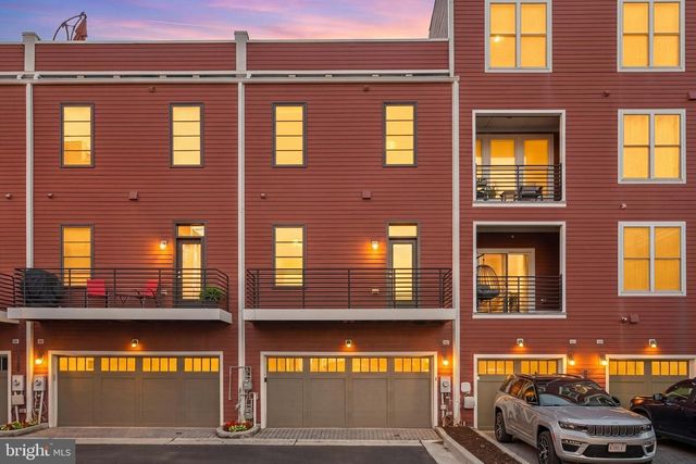 2007 MAIN LINE BLVD, Alexandria, VA 22301