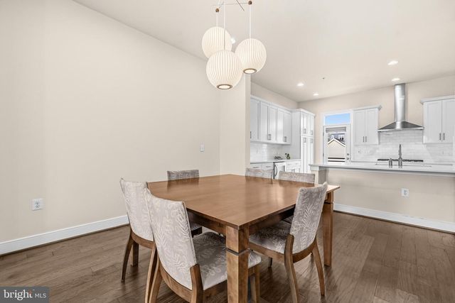 2007 MAIN LINE BLVD, Alexandria, VA 22301