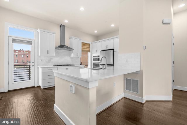 2007 MAIN LINE BLVD, Alexandria, VA 22301