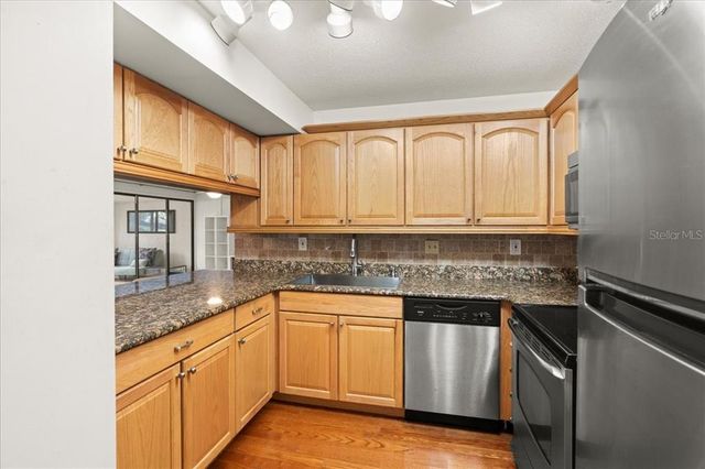 2514 SW 14TH DRIVE, Gainesville, FL 32608