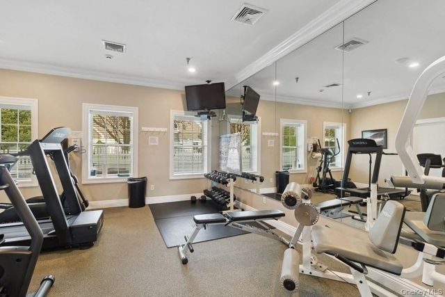 85 Constantine Way, Mount Sinai, NY 11766