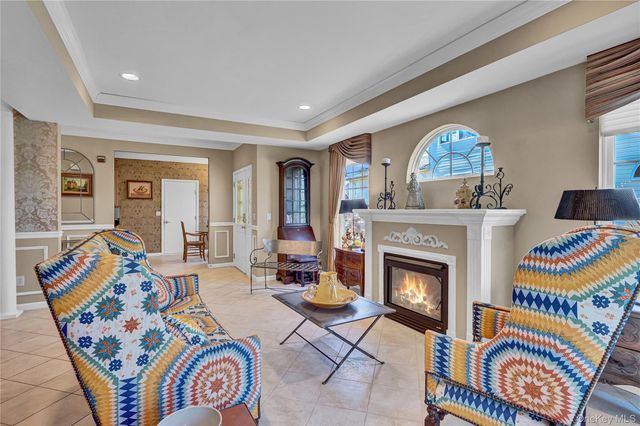 85 Constantine Way, Mount Sinai, NY 11766