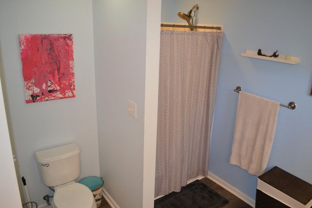 4305 Faircrest LN, Roanoke, VA 24018
