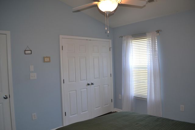 4305 Faircrest LN, Roanoke, VA 24018