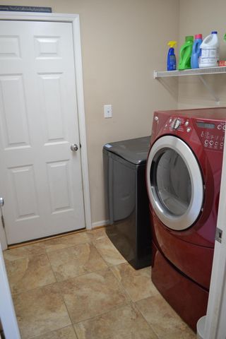 4305 Faircrest LN, Roanoke, VA 24018