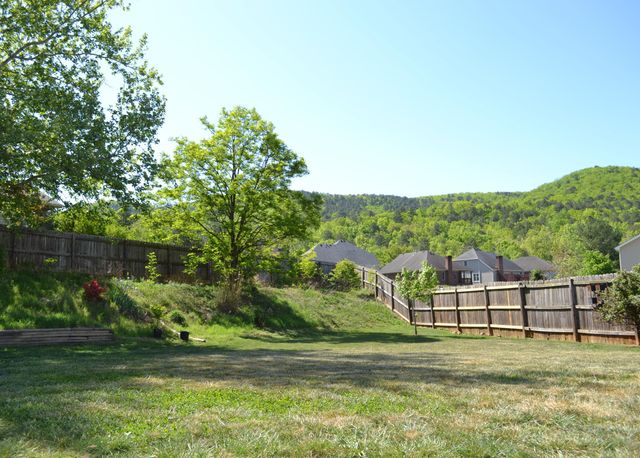 4305 Faircrest LN, Roanoke, VA 24018
