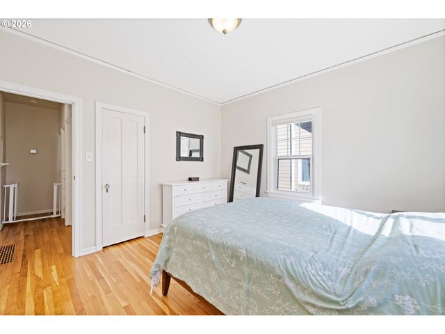 2824 GARFIELD St, Longview, WA 98632