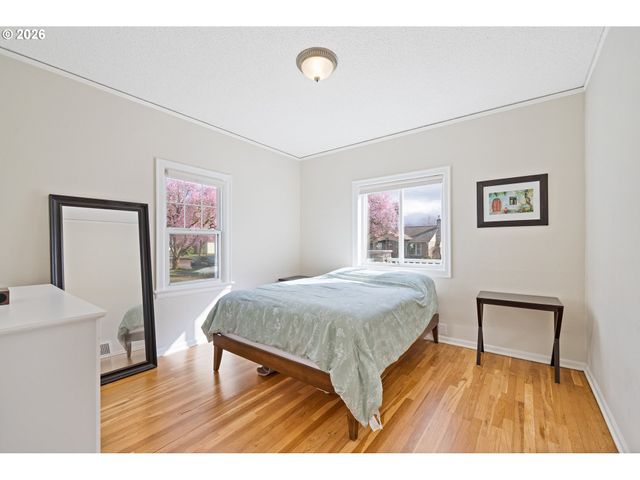 2824 GARFIELD St, Longview, WA 98632