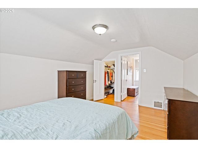 2824 GARFIELD St, Longview, WA 98632