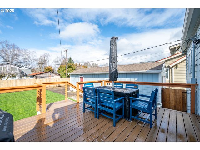 2824 GARFIELD St, Longview, WA 98632