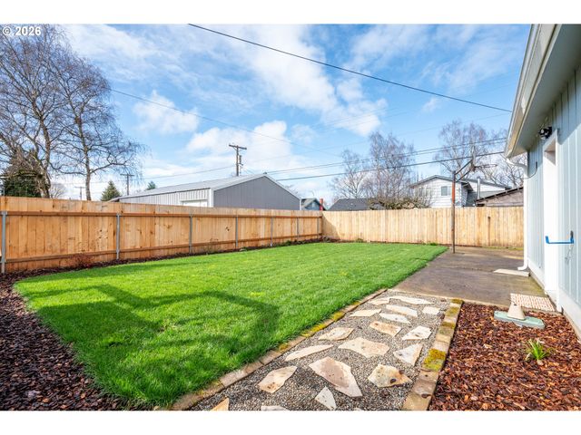 2824 GARFIELD St, Longview, WA 98632