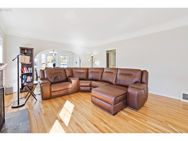 2824 GARFIELD St, Longview, WA 98632