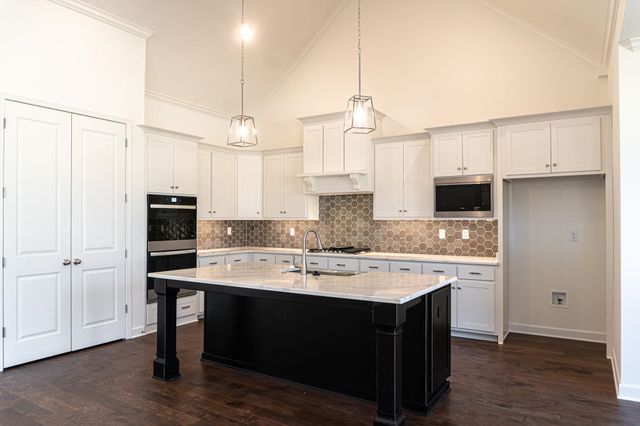 5384 KAITLYNN ROSE DR, Lakeland, TN 38002