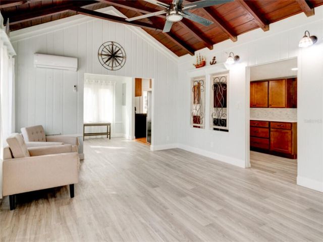 425 N OLEANDER AVENUE, Daytona Beach, FL 32118