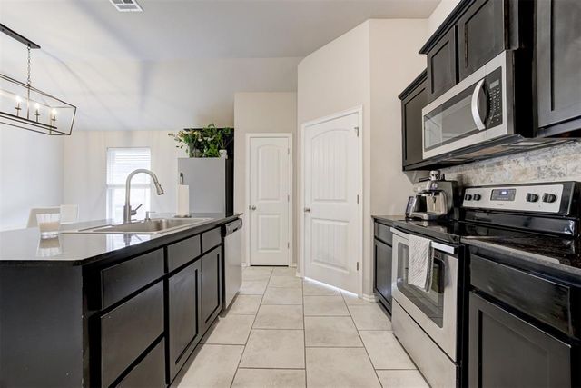 19716 Brunswick Court, Edmond, OK 73012