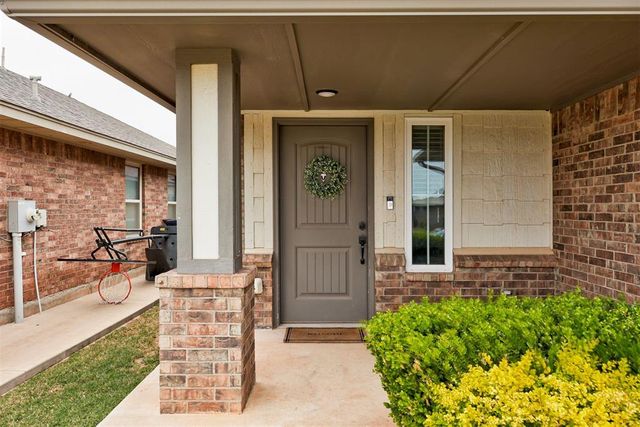 19716 Brunswick Court, Edmond, OK 73012