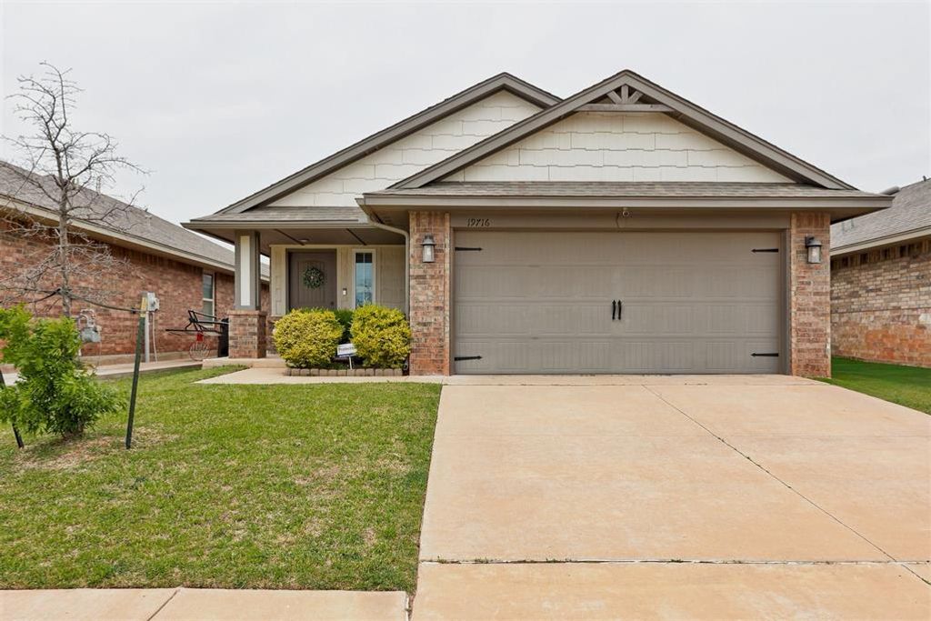 19716 Brunswick Court, Edmond, OK 73012