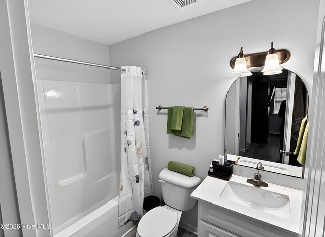 729 Wallace Mclean Road, Raeford, NC 28376