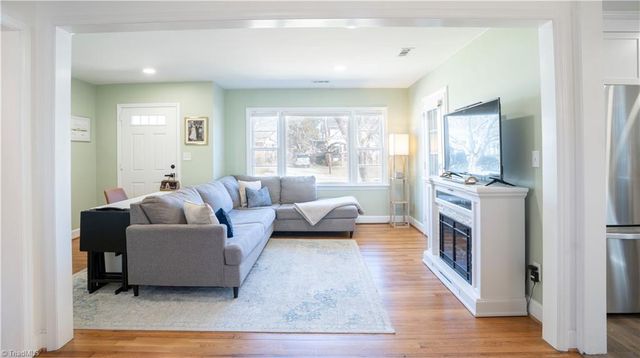 229 Hastings Drive, Kernersville, NC 27284